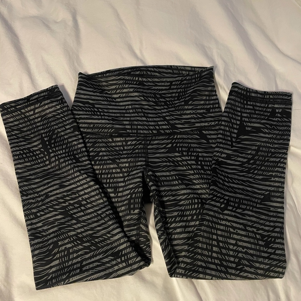 Lululemon yoga pants